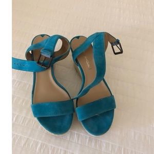 Via spiga bright blue wedges